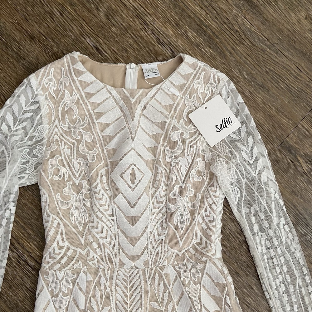 Selfie Leslie Cream Tan Dreamy Long Sleeve Mini Dress Size US Small S - Picture 4 of 7